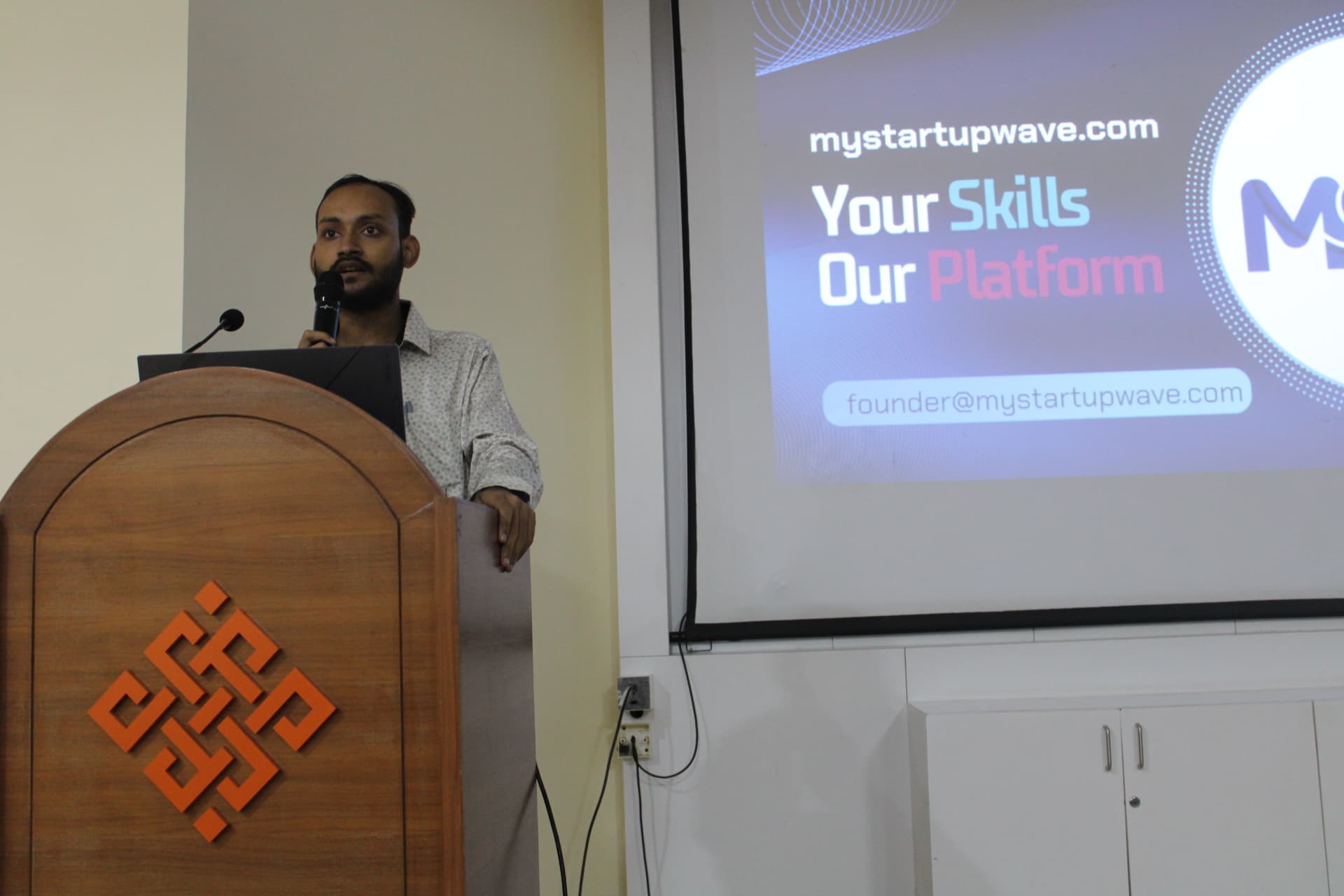 HackSprint 2026 hackathon moments at REVA University