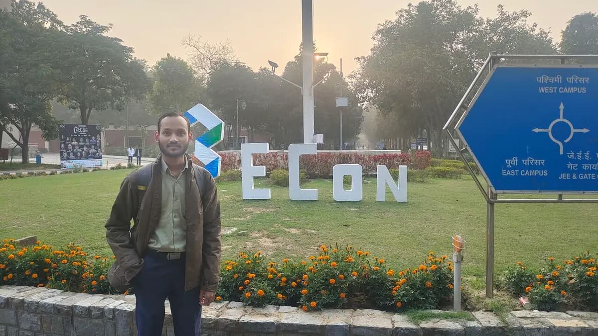 Amit Kumar Singh at E-Con 2025, IIT Delhi
