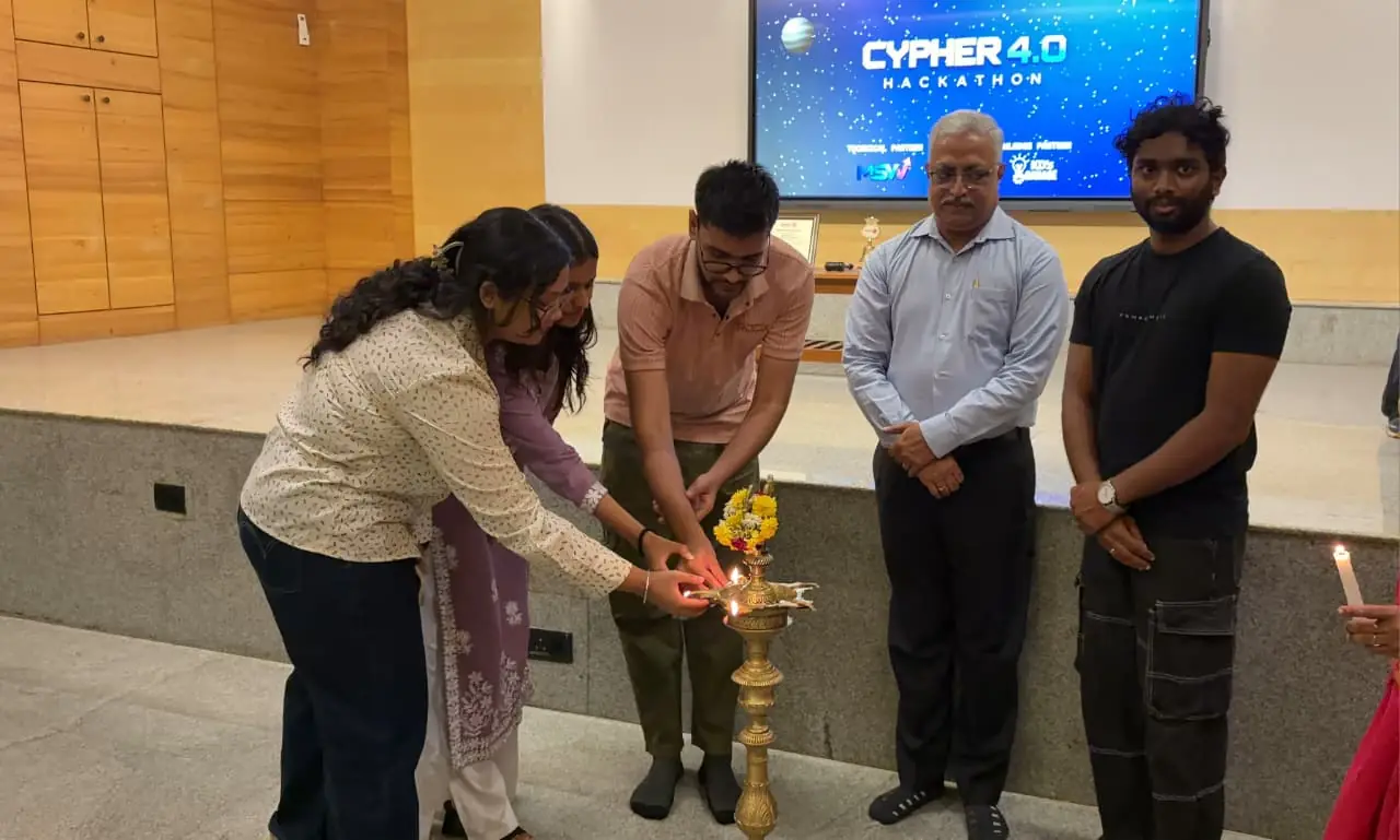 Lamp lighting at CYPHER 4.0