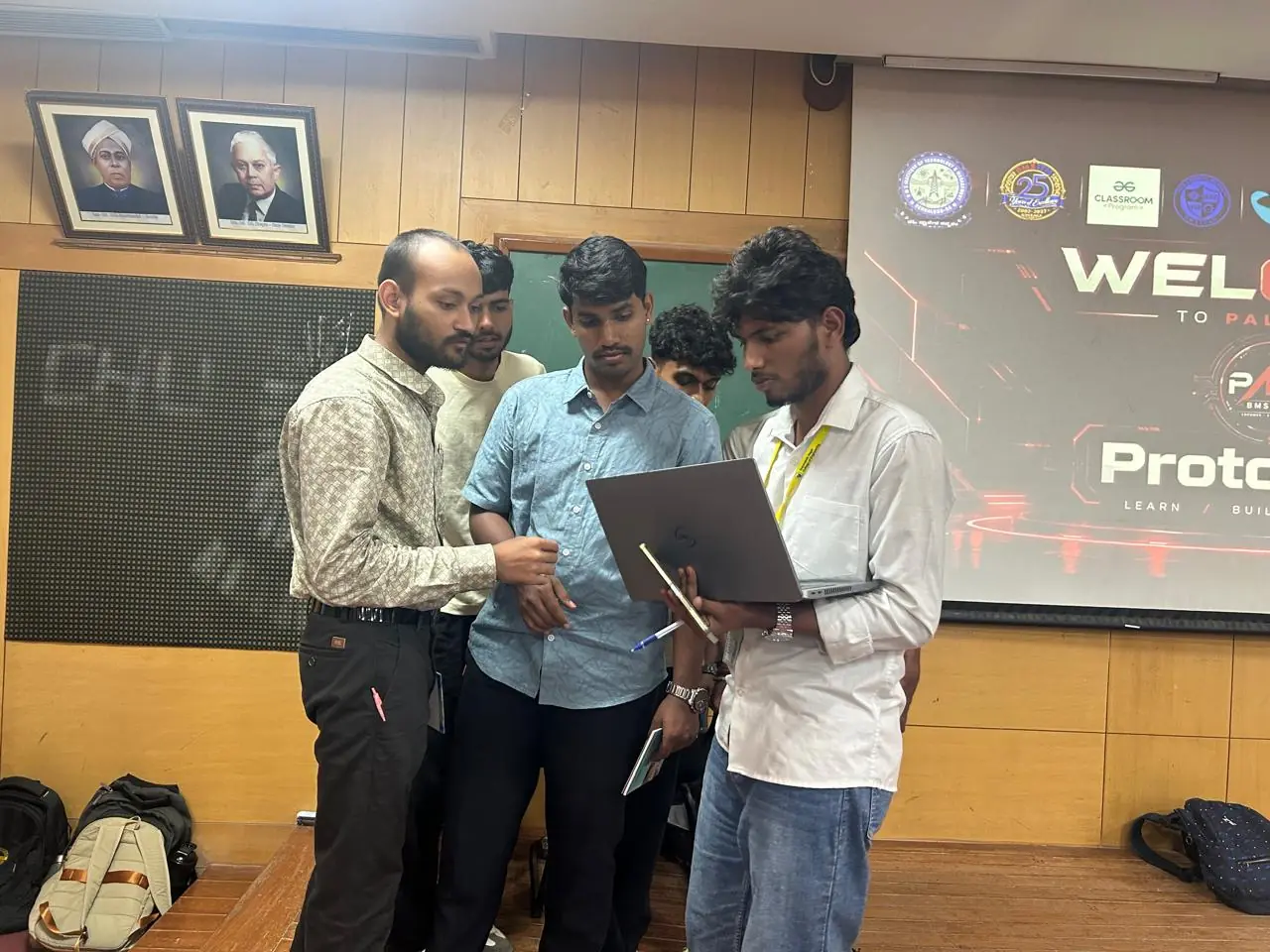 Amit Kumar Singh mentoring a team